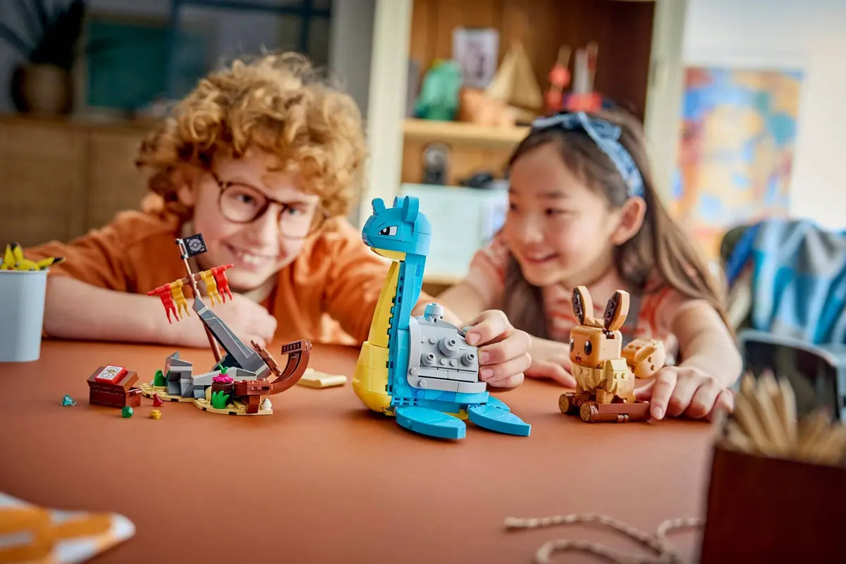 LEGO Pokémon 72162 Eevee and Lapras's Treasure Hunt set, image 6