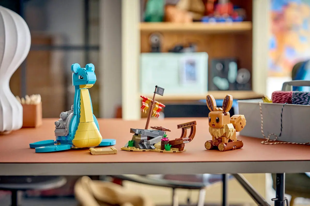 LEGO Pokémon 72162 Eevee and Lapras's Treasure Hunt set, image 10