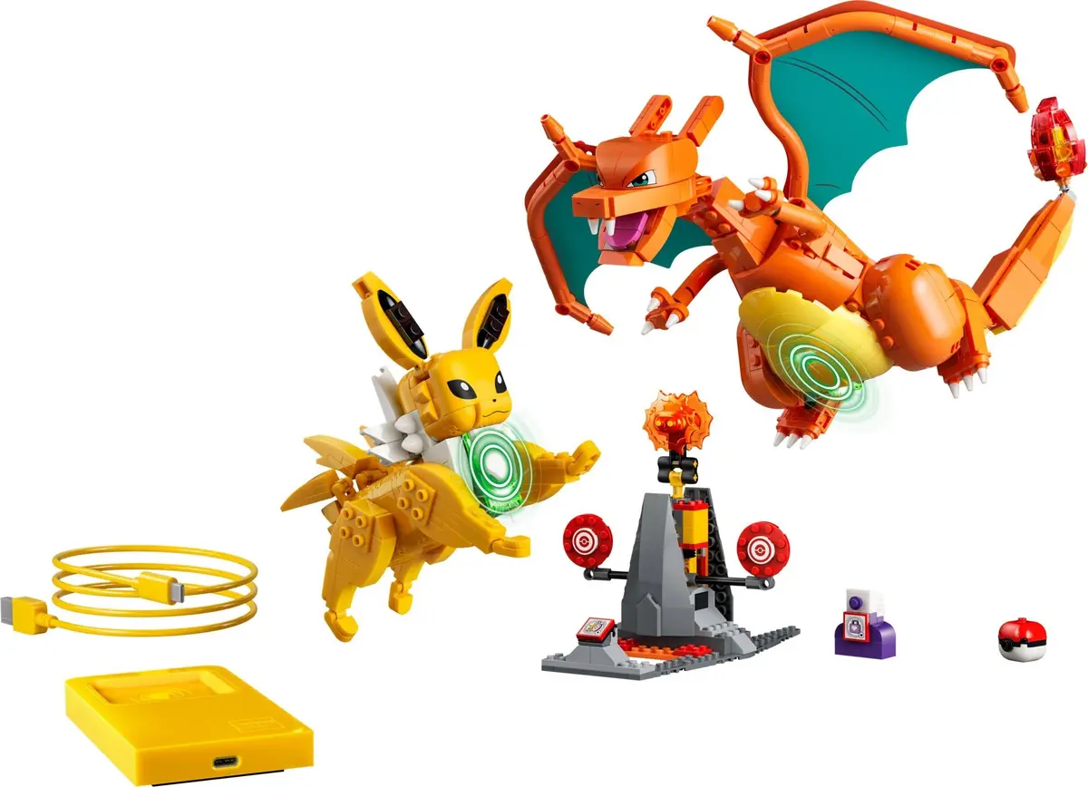 LEGO Pokémon 72167 Charizard vs. Jolteon Ultimate Battle set