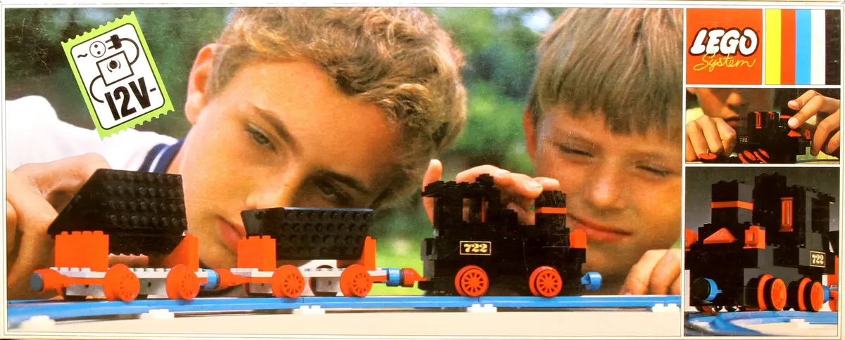 LEGO Trains 722 12V Electric Train with 2 Wagons set