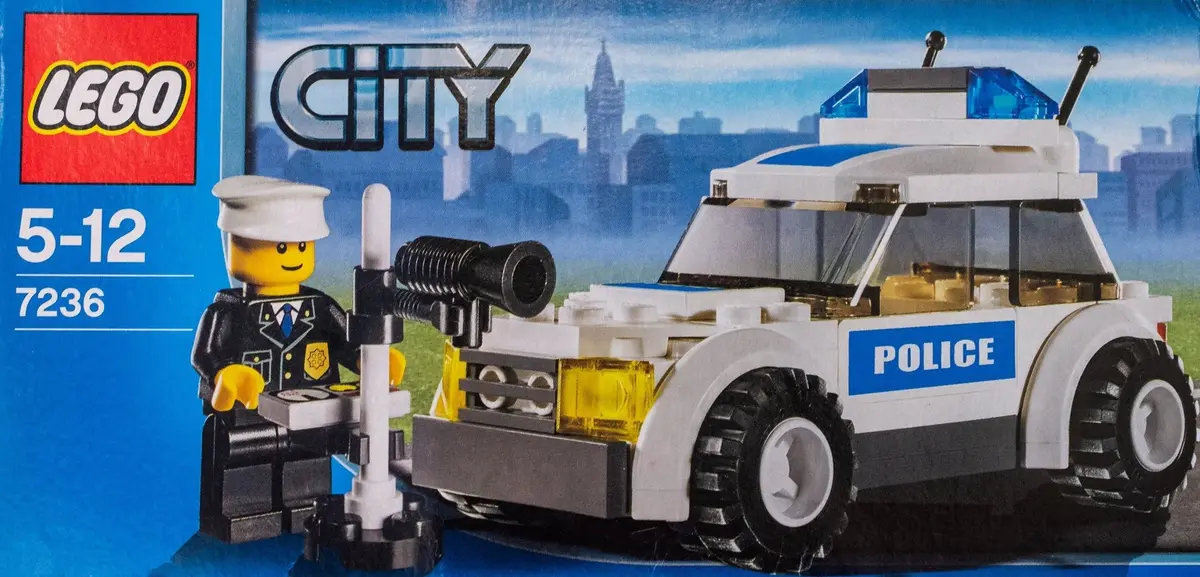 LEGO City 7236 Police Car set