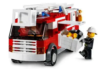 LEGO City 7239 Fire Truck set, image 4