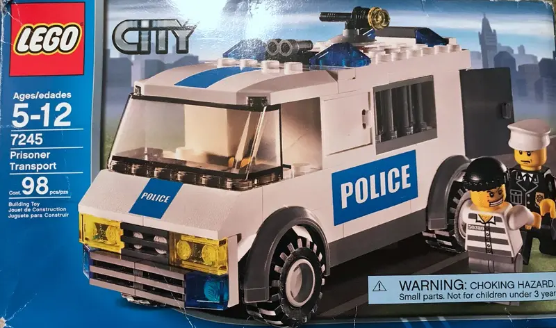 LEGO City 7245 Prisoner Transport set