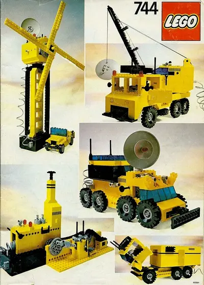 LEGO Basic 744 Universal Building Set with Motor, 7+ set