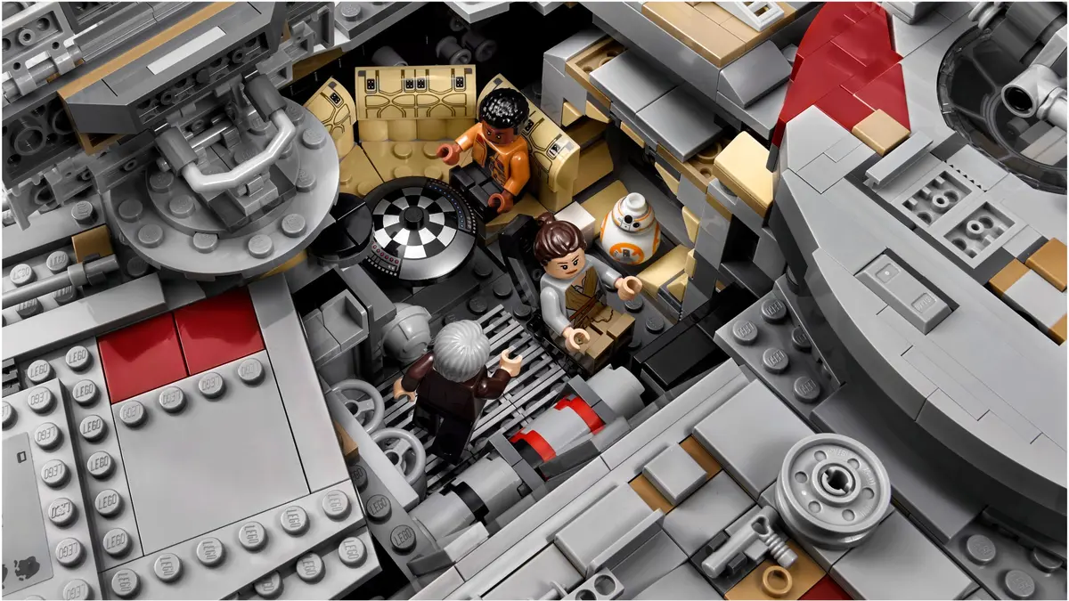 LEGO Star Wars 75192 Millennium Falcon set, image 8
