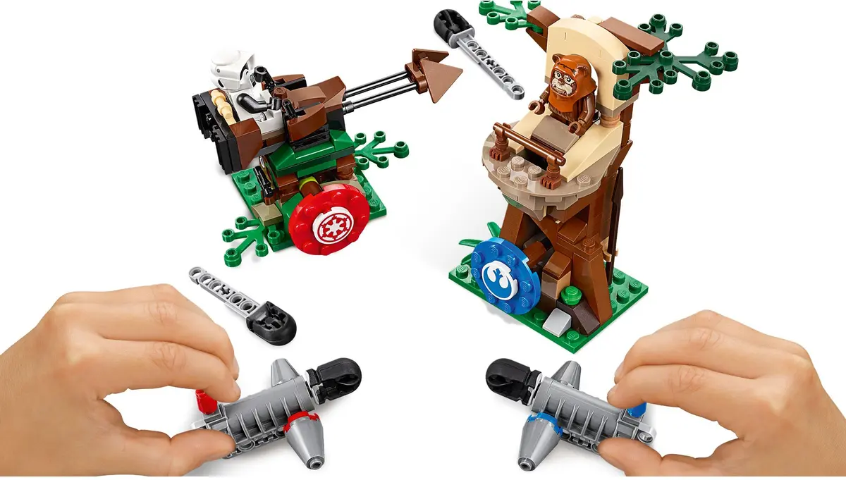 LEGO Star Wars 75238 Action Battle Endor Assault set, image 4
