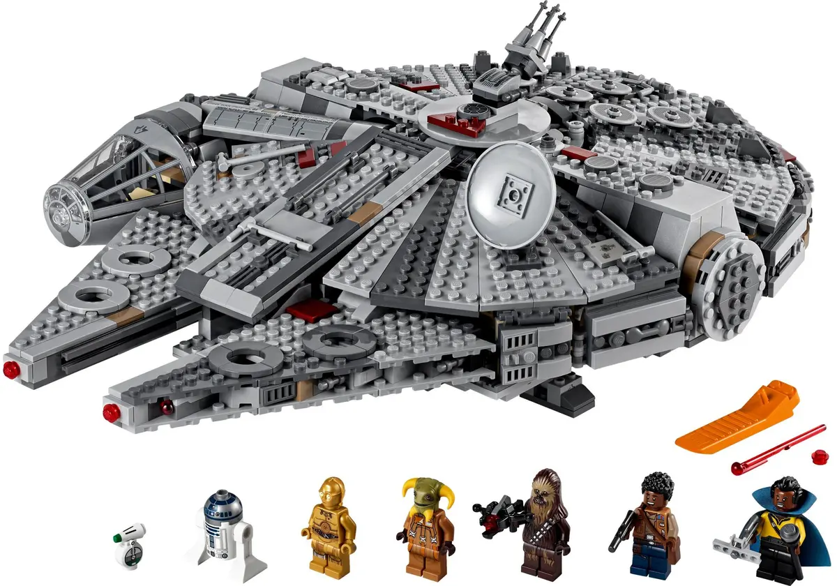 LEGO Star Wars 75257 Millennium Falcon set