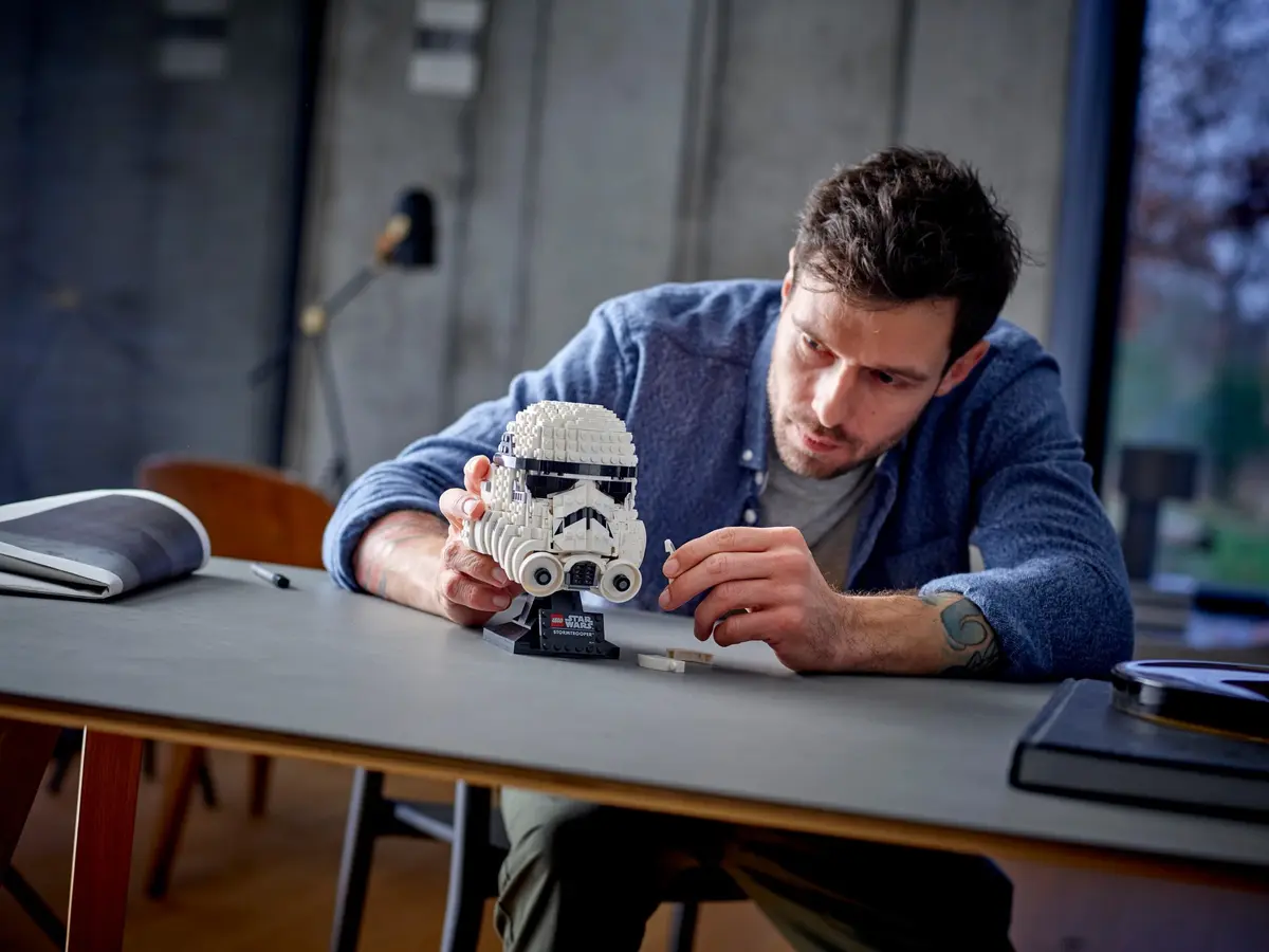 LEGO Star Wars 75276 Stormtrooper Helmet set, image 8