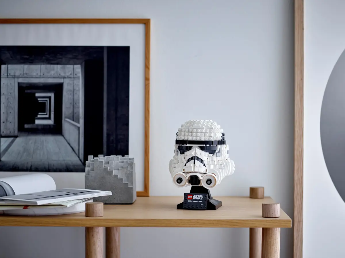 LEGO Star Wars 75276 Stormtrooper Helmet set, image 11