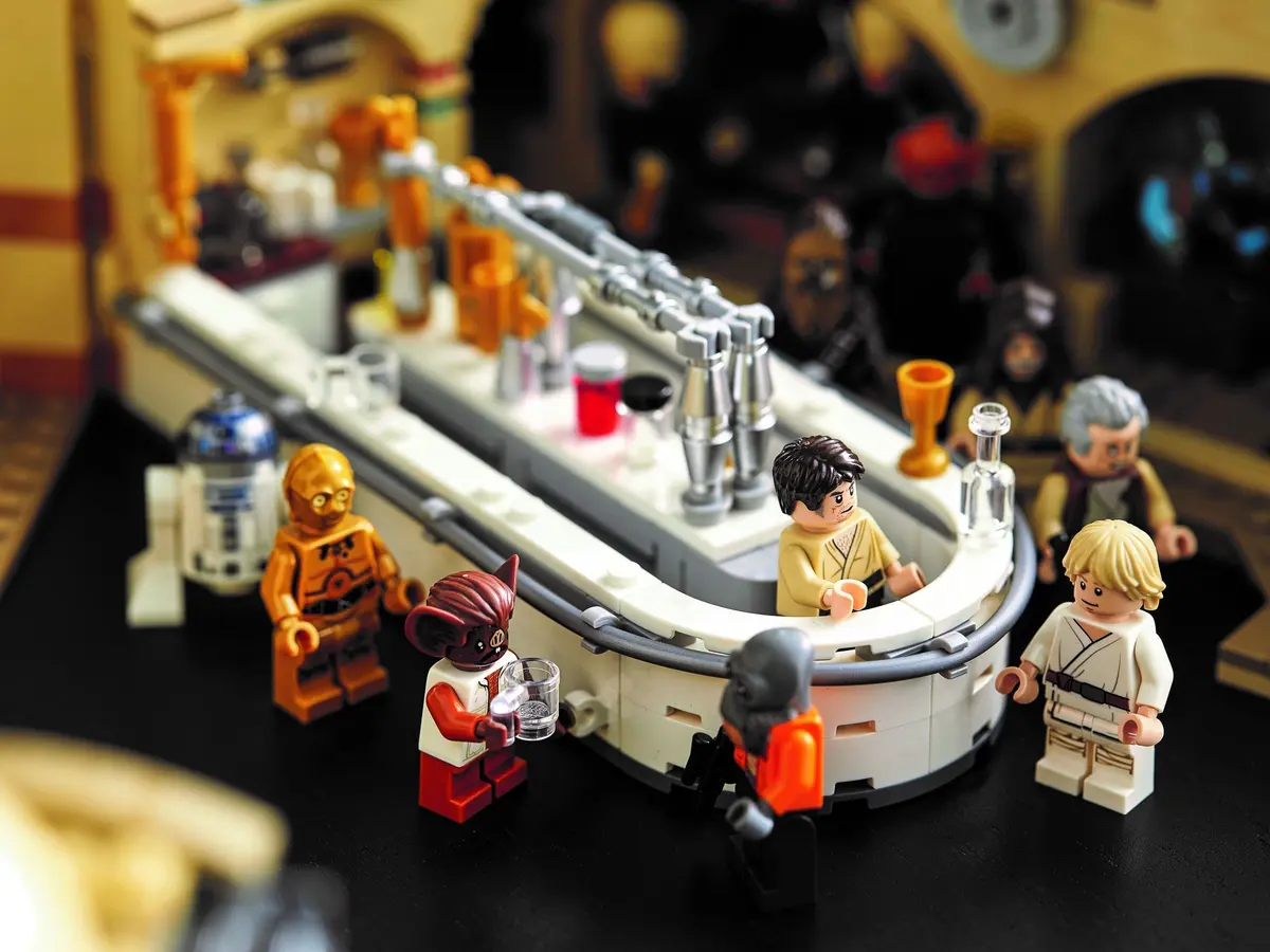 LEGO Star Wars 75290 Mos Eisley Cantina set, image 8
