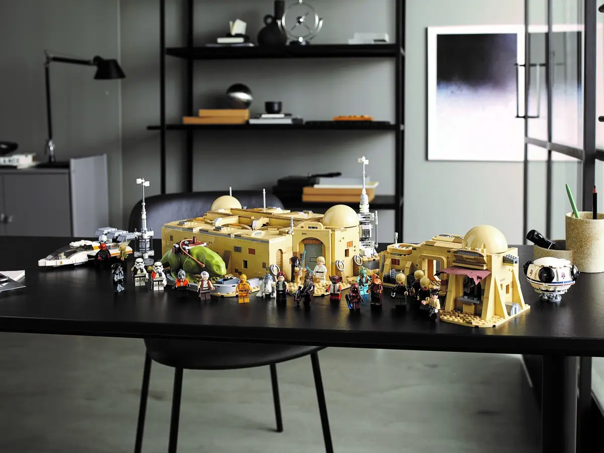 LEGO Star Wars 75290 Mos Eisley Cantina set, image 5