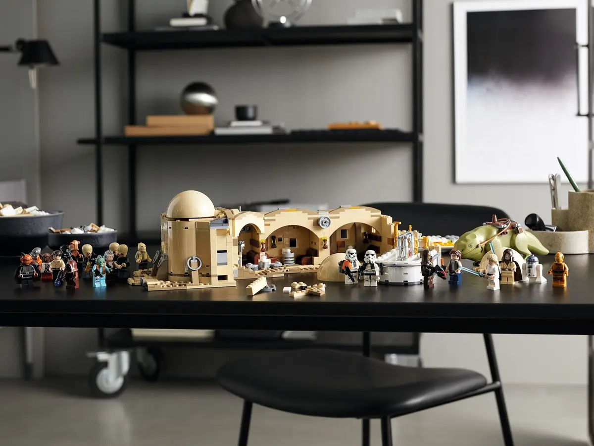LEGO Star Wars 75290 Mos Eisley Cantina set, image 44
