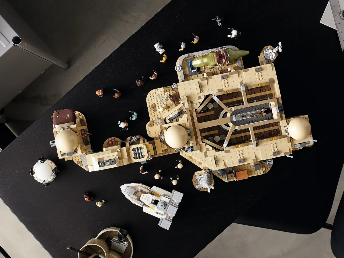 LEGO Star Wars 75290 Mos Eisley Cantina set, image 4