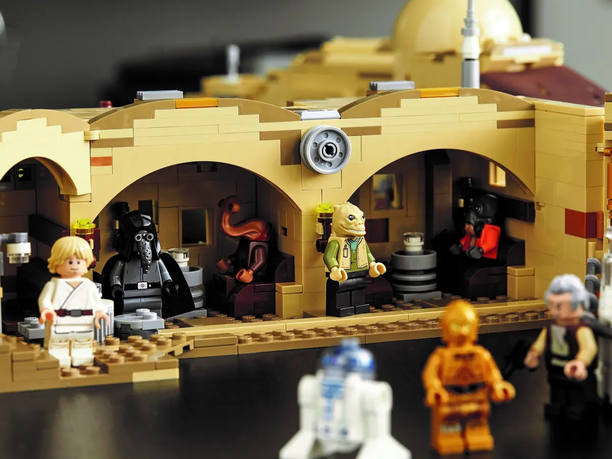 LEGO Star Wars 75290 Mos Eisley Cantina set, image 10