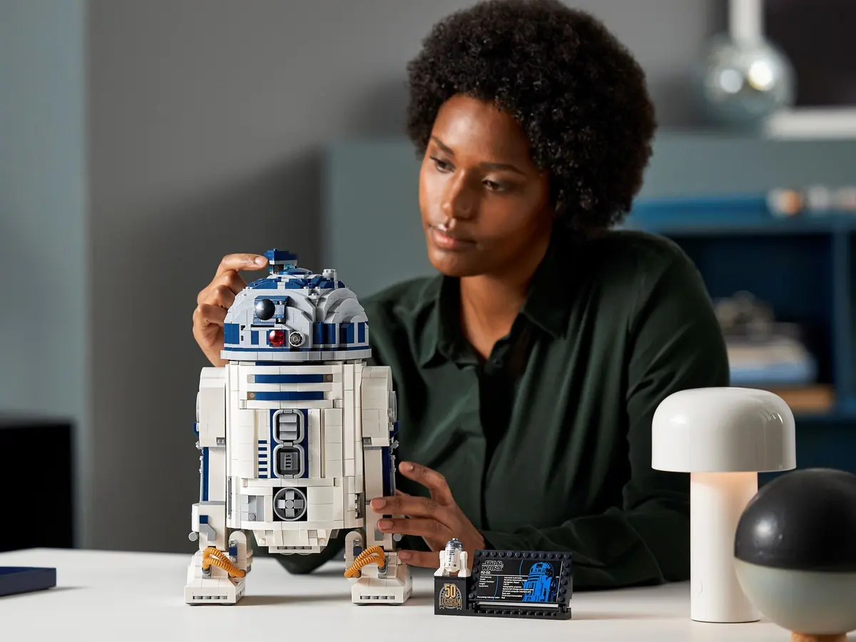 LEGO Star Wars 75308 R2-D2 set, image 5