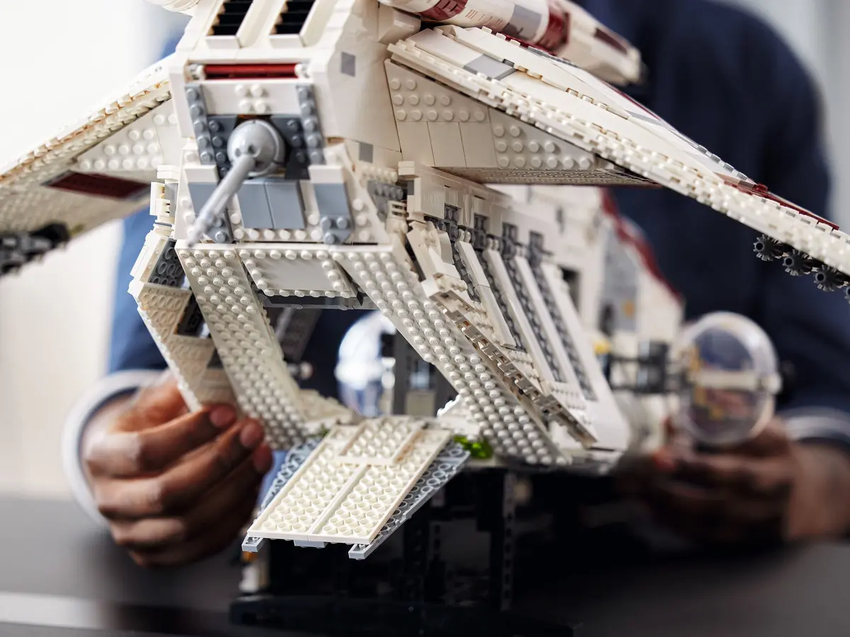 LEGO Star Wars 75309 Republic Gunship set, image 8