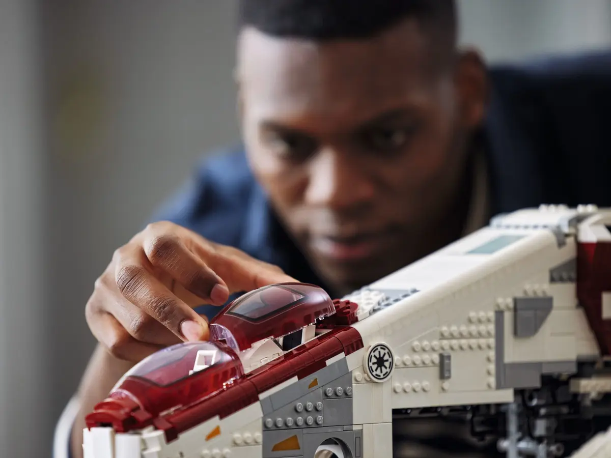 LEGO Star Wars 75309 Republic Gunship set, image 6