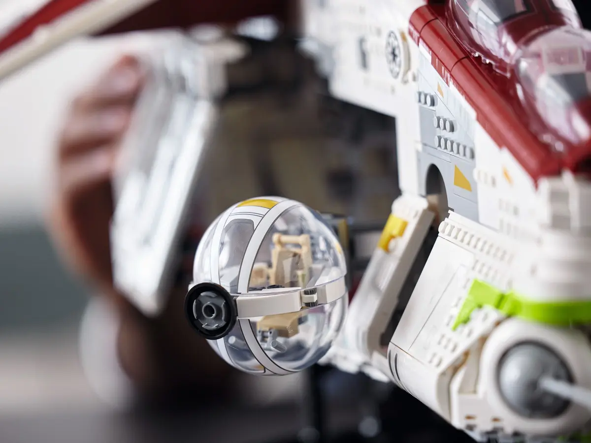 LEGO Star Wars 75309 Republic Gunship set, image 12