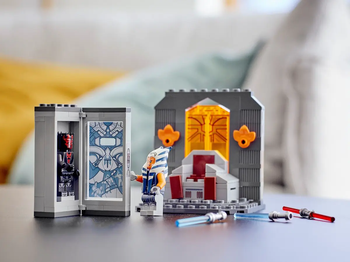 LEGO Star Wars 75310 Duel on Mandalore set, image 5