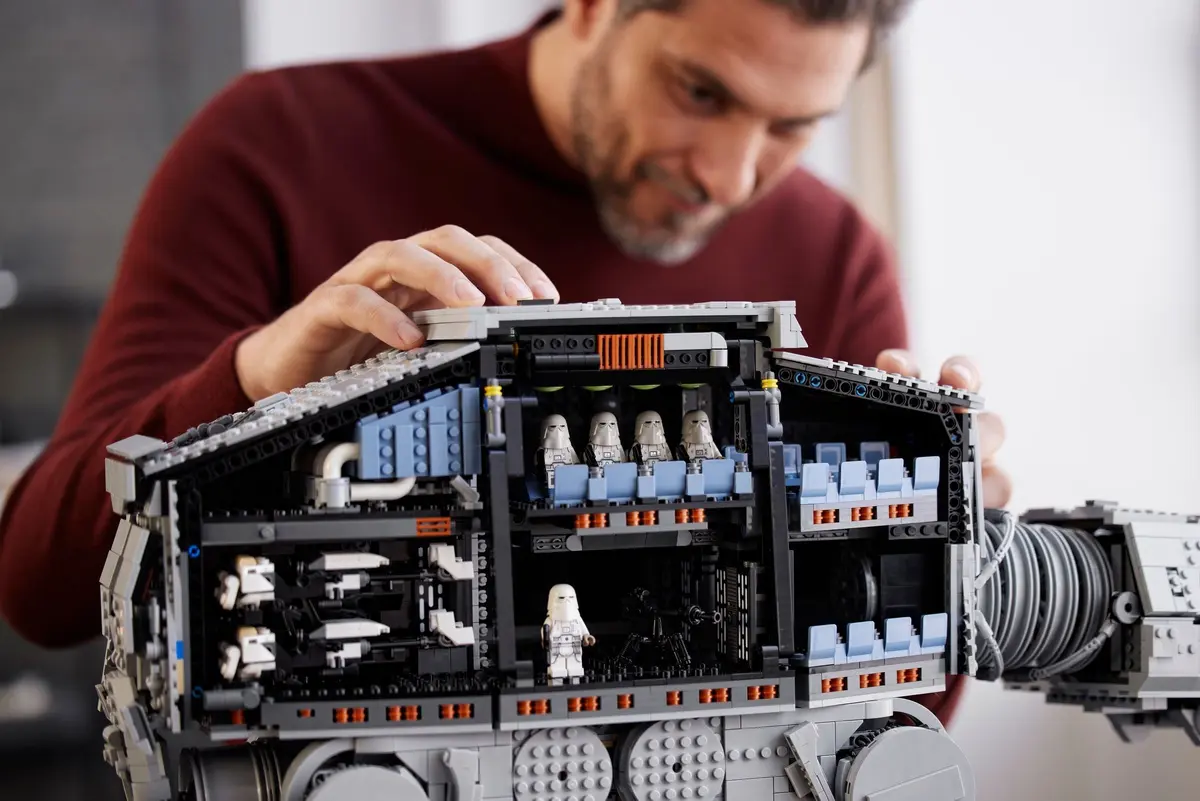 LEGO Star Wars 75313 AT-AT set, image 21