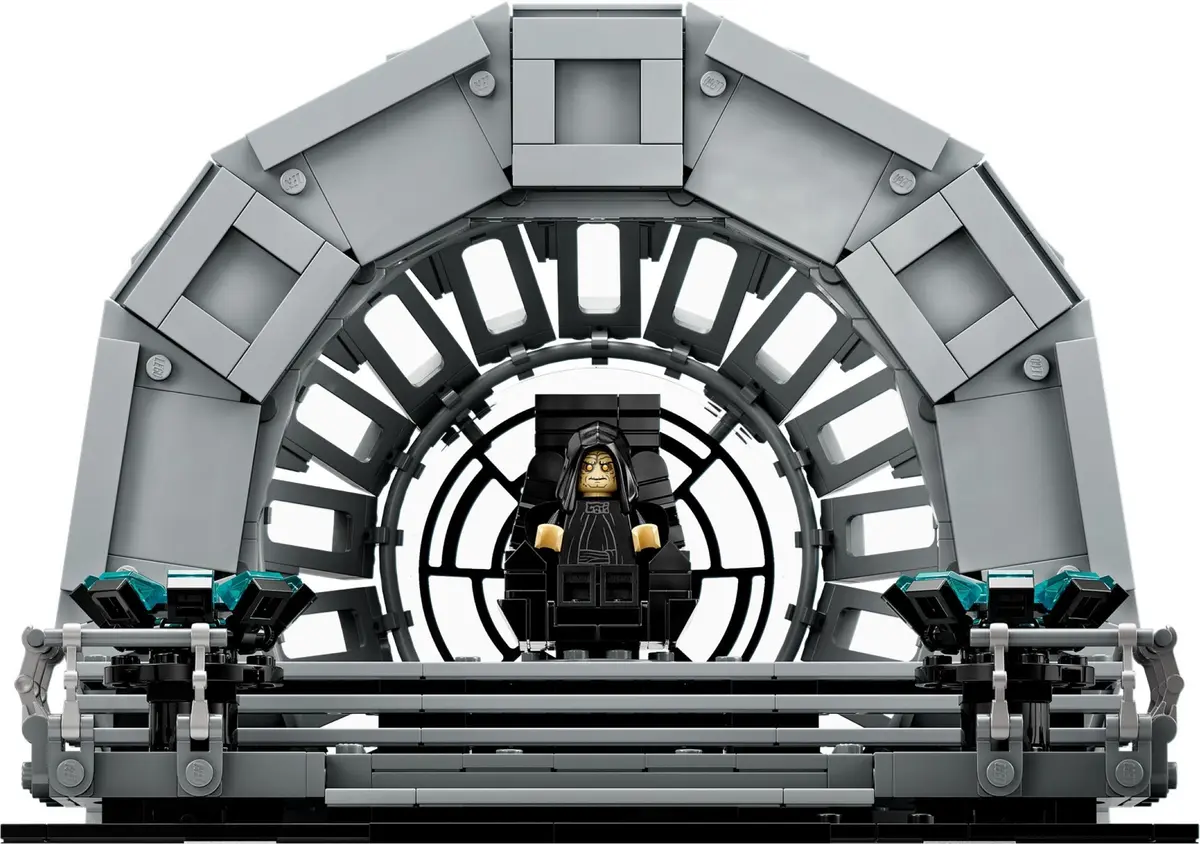 LEGO Star Wars 75352 Emperor's Throne Room Diorama set, image 4