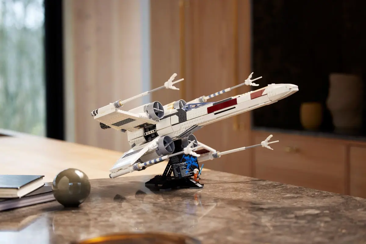 LEGO Star Wars 75355 X-wing Starfighter set, image 3