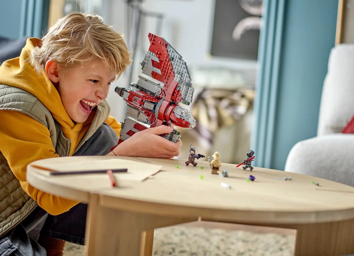 LEGO Star Wars 75362 Ahsoka Tano's T-6 Jedi Shuttle set, image 9