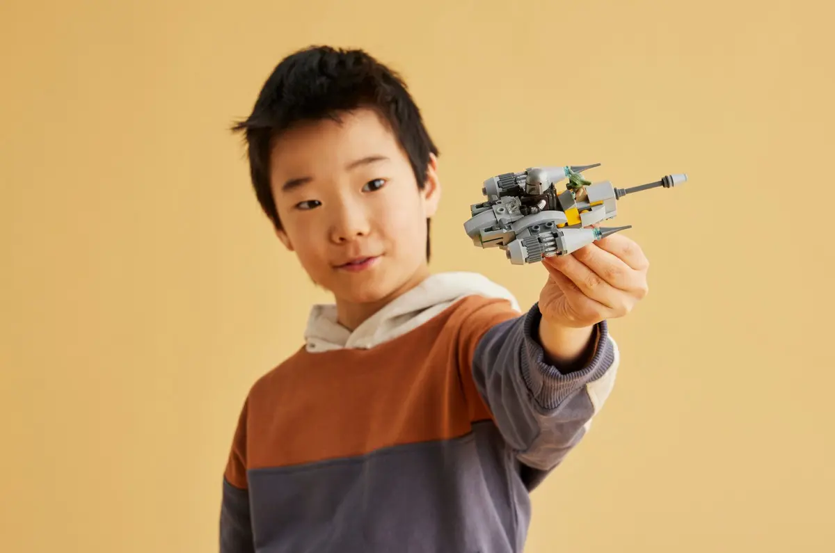 LEGO Star Wars 75363 The Mandalorian N-1 Starfighter Microfighter set, image 9