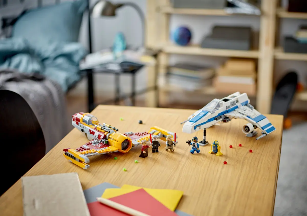 LEGO Star Wars 75364 New Republic E-wing vs. Shin Hati's Starfighter set, image 6