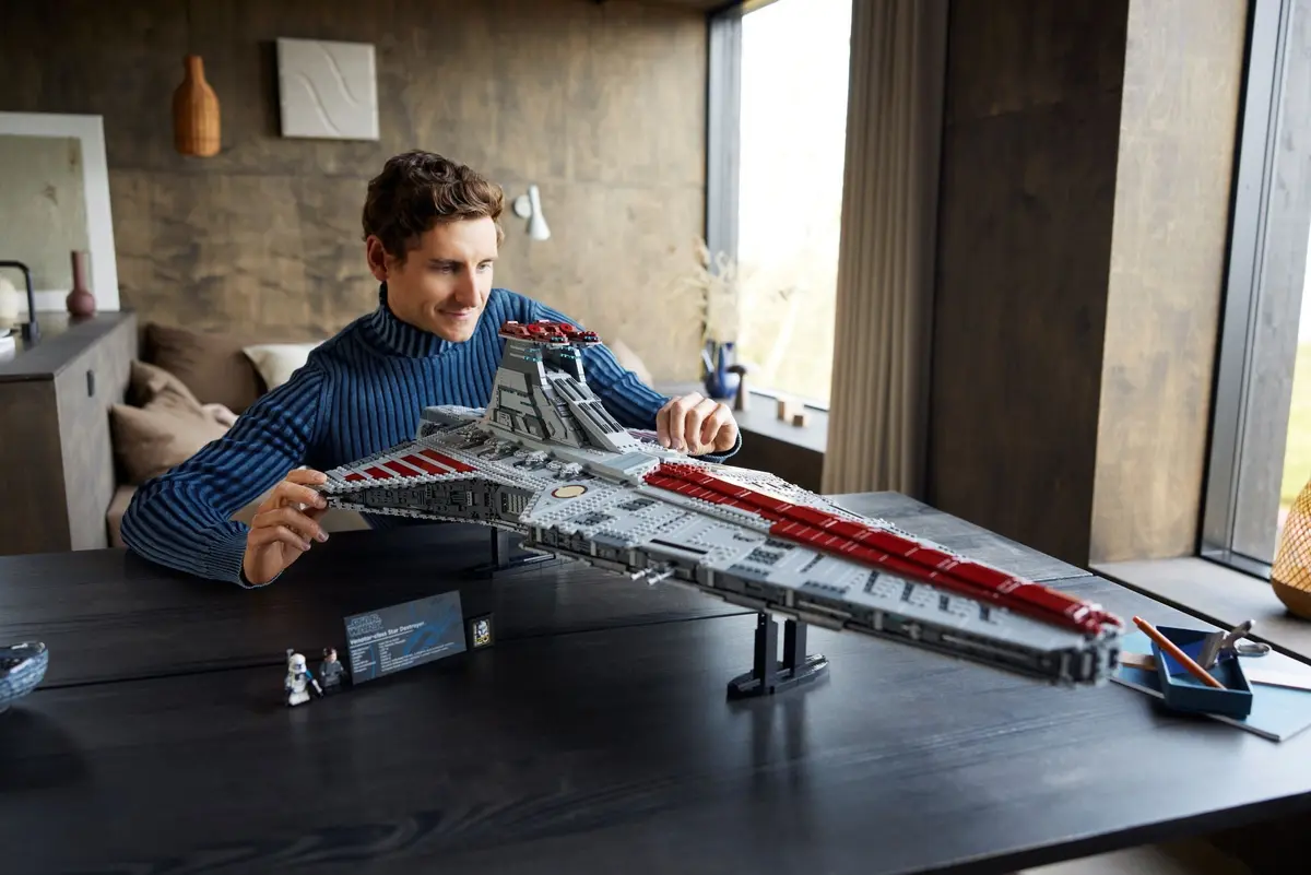 LEGO Star Wars 75367 Venator-class Republic Attack Cruiser set, image 3