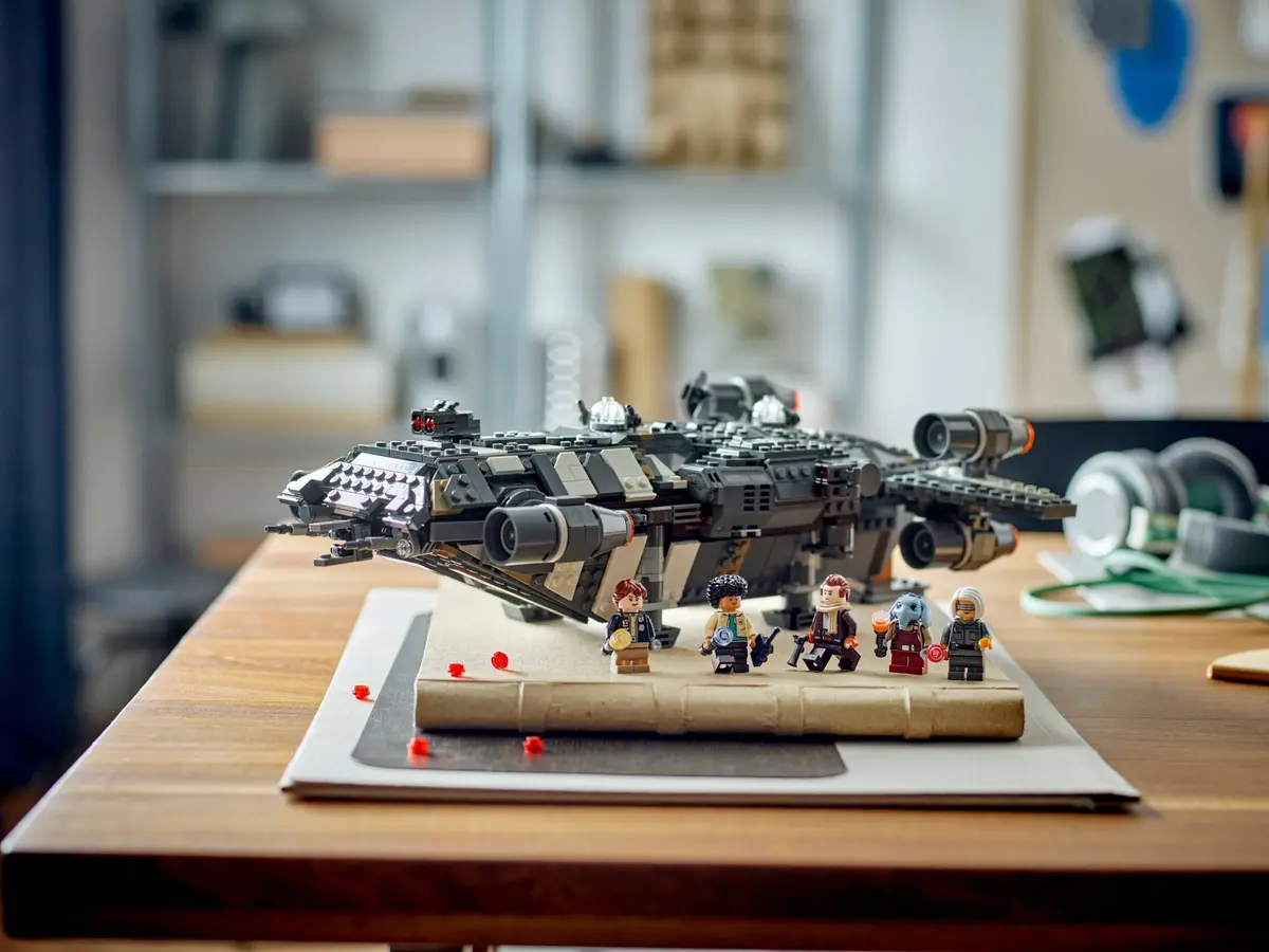 LEGO Star Wars 75374 The Onyx Cinder set, image 6