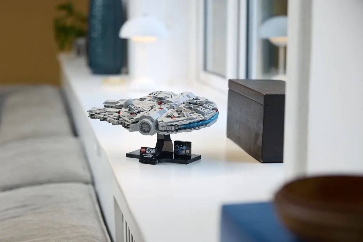 LEGO Star Wars 75375 Millennium Falcon set, image 8