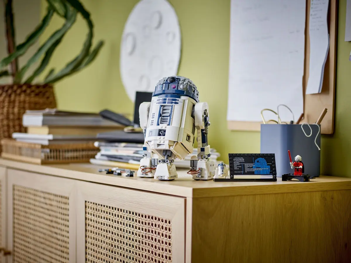 LEGO Star Wars 75379 R2-D2 set, image 9