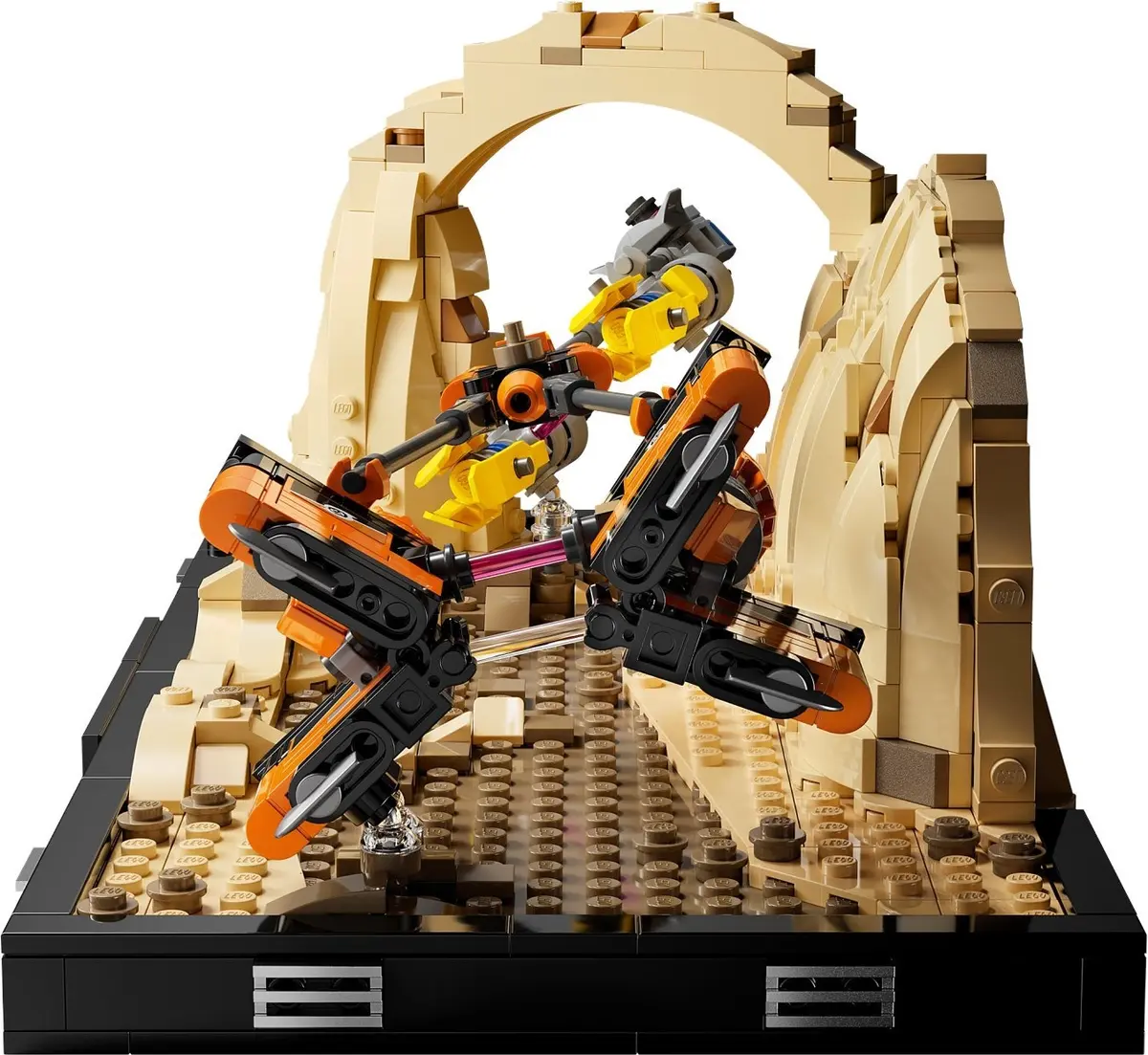 LEGO Star Wars 75380 Mos Espa Podrace Diorama set, image 3