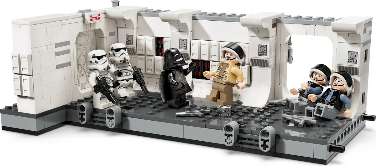 LEGO Star Wars 75387 Boarding the Tantive IV set, image 3