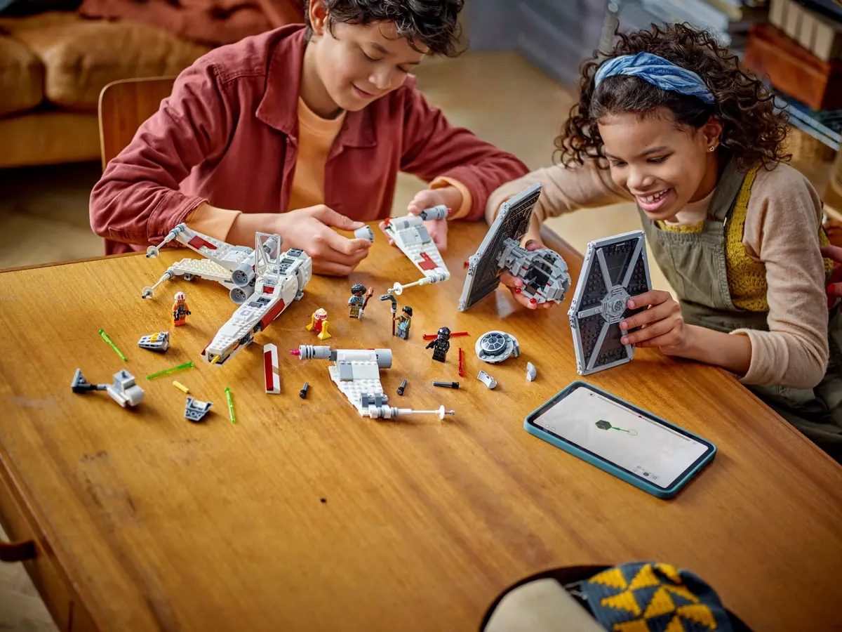 LEGO Star Wars 75393 TIE Fighter & X-wing Mash-up set, image 4