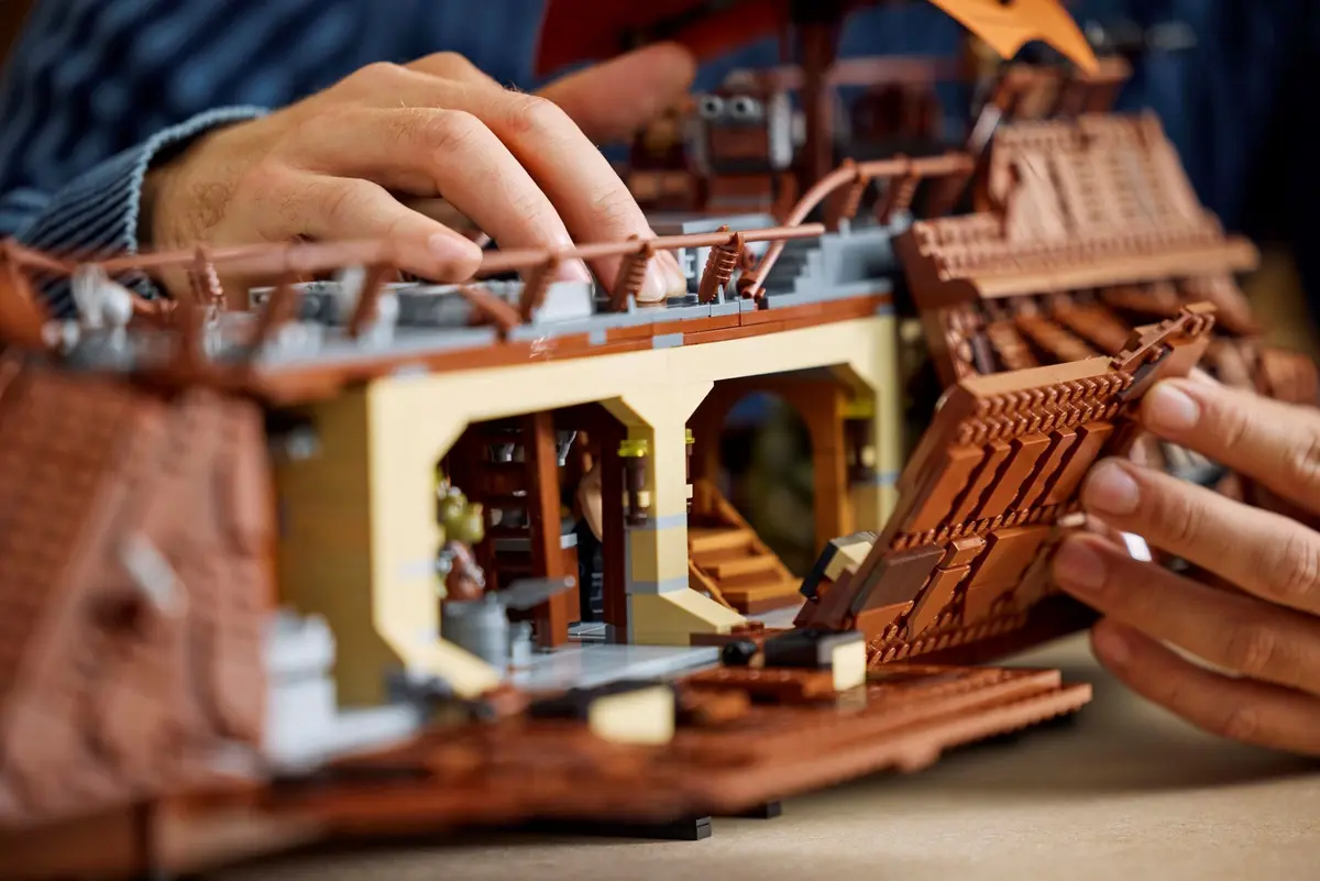 LEGO Star Wars 75397 Jabba's Sail Barge set, image 9