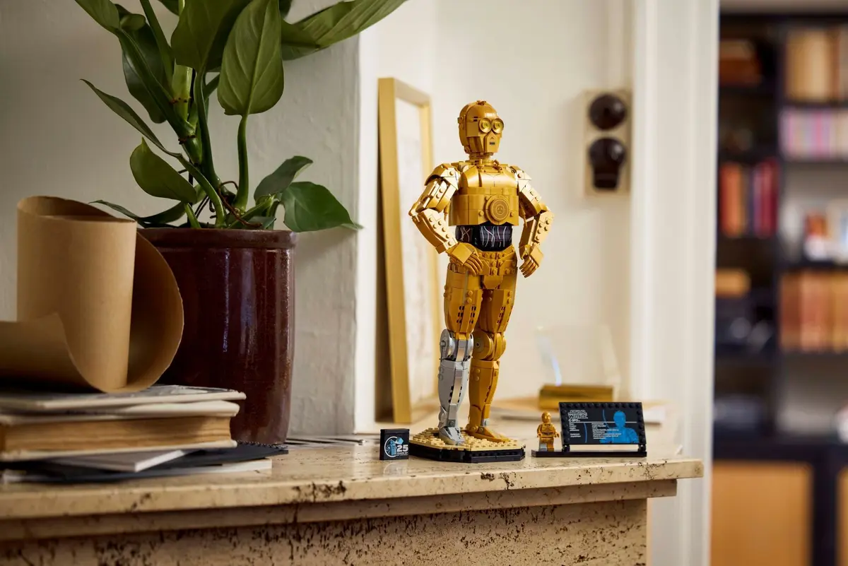 LEGO Star Wars 75398 C-3PO set, image 7