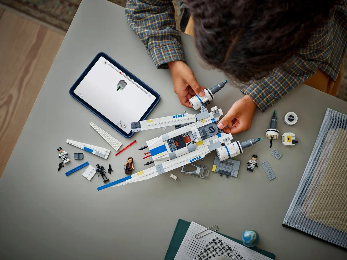 LEGO Star Wars 75399 Rebel U-wing Starfighter set, image 4