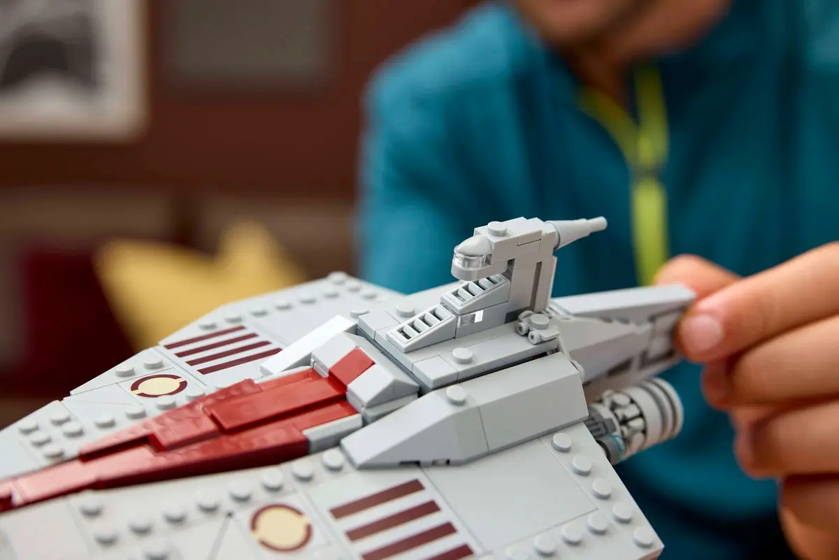 LEGO Star Wars 75404 Acclamator-class Assault Ship set, image 4