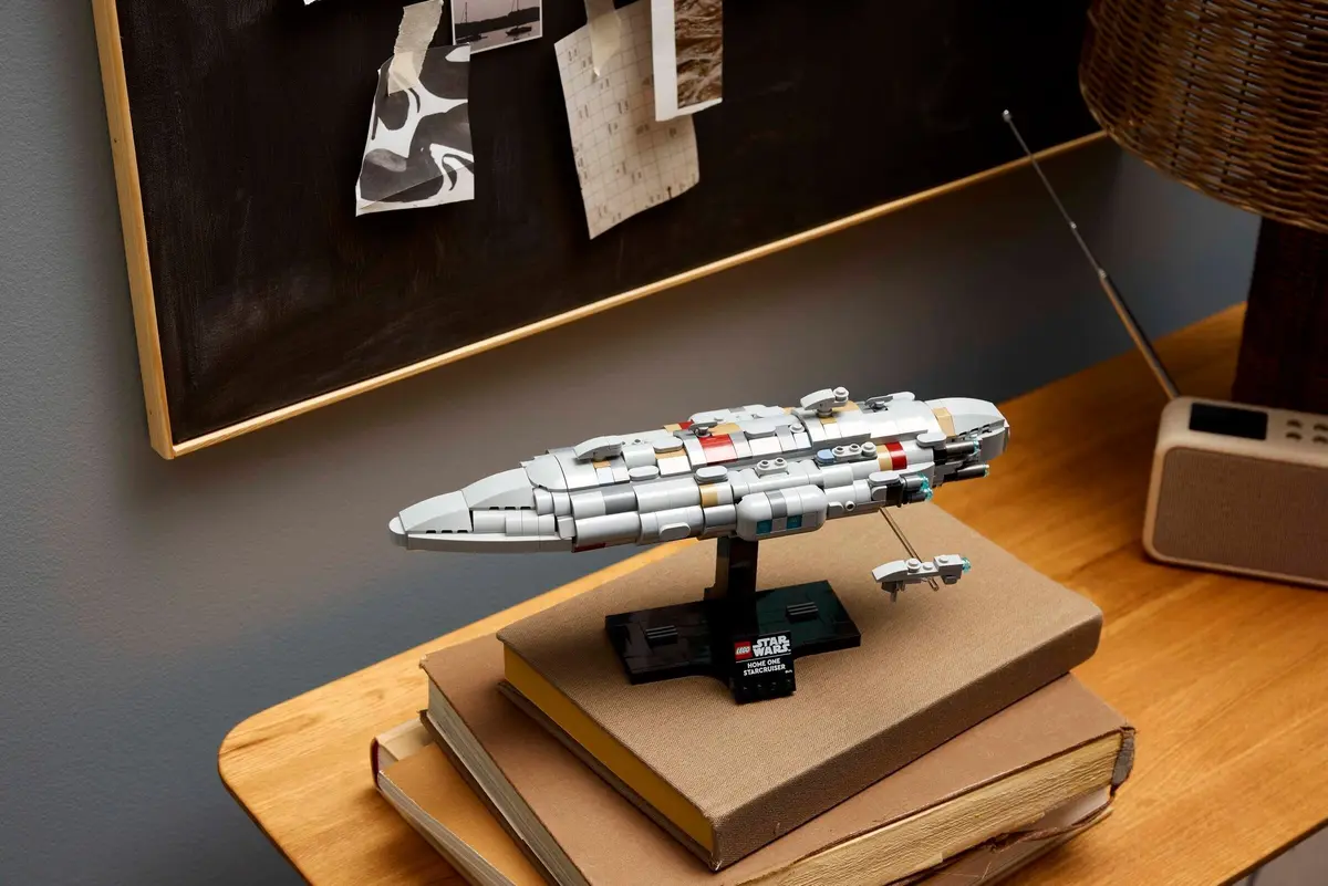 LEGO Star Wars 75405 Home One Starcruiser set, image 8