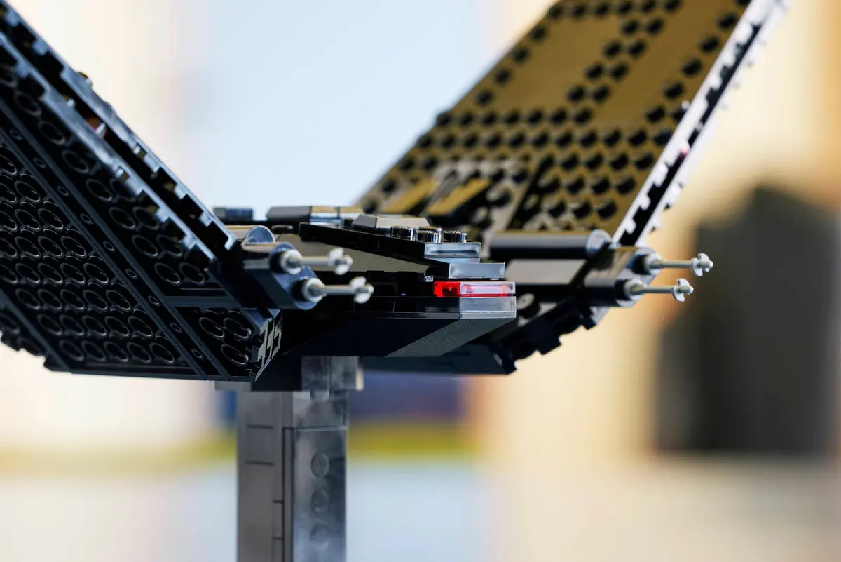 LEGO Star Wars 75406 Kylo Ren's Command Shuttle set, image 6