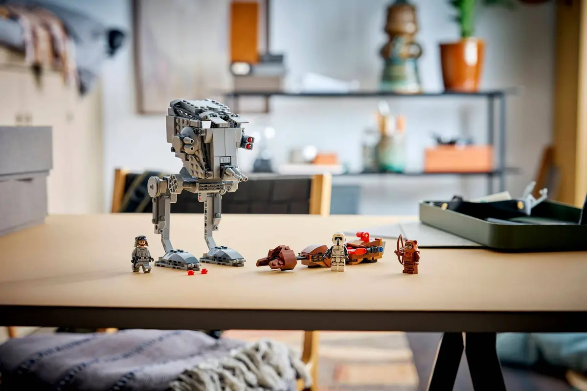 LEGO Star Wars 75424 AT-ST Attack on Endor set, image 12