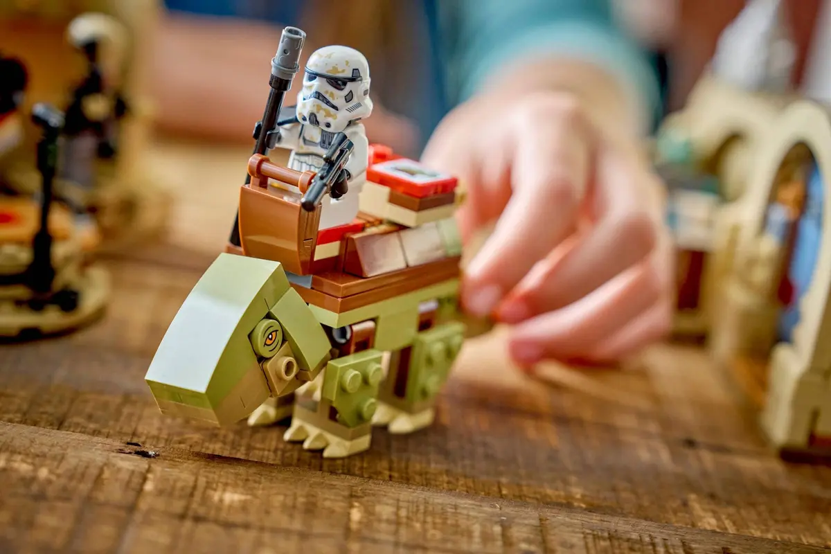 LEGO Star Wars 75425 Mos Eisley Cantina set, image 7