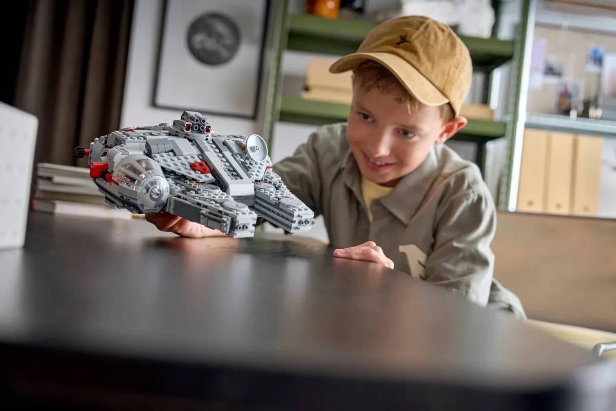 LEGO Star Wars 75426 Millennium Falcon set, image 5