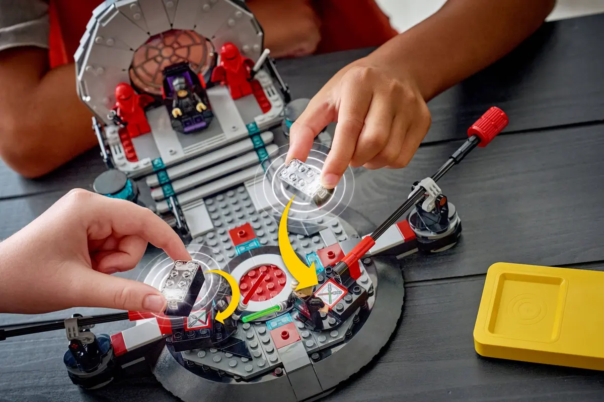 LEGO Star Wars 75427 Throne Room Duel & A-wing set, image 7