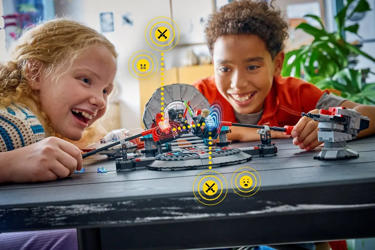 LEGO Star Wars 75427 Throne Room Duel & A-wing set, image 5