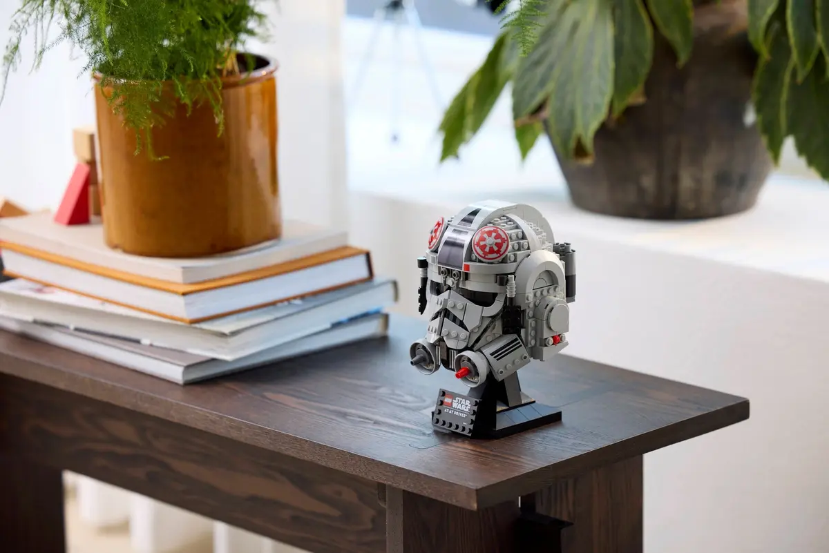 LEGO Star Wars 75429 AT-AT Driver Helmet set, image 5