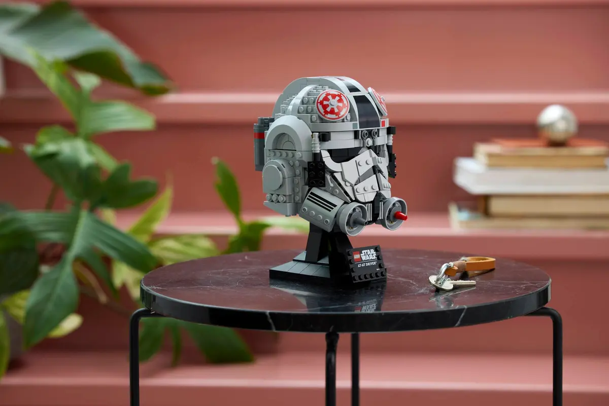 LEGO Star Wars 75429 AT-AT Driver Helmet set, image 6