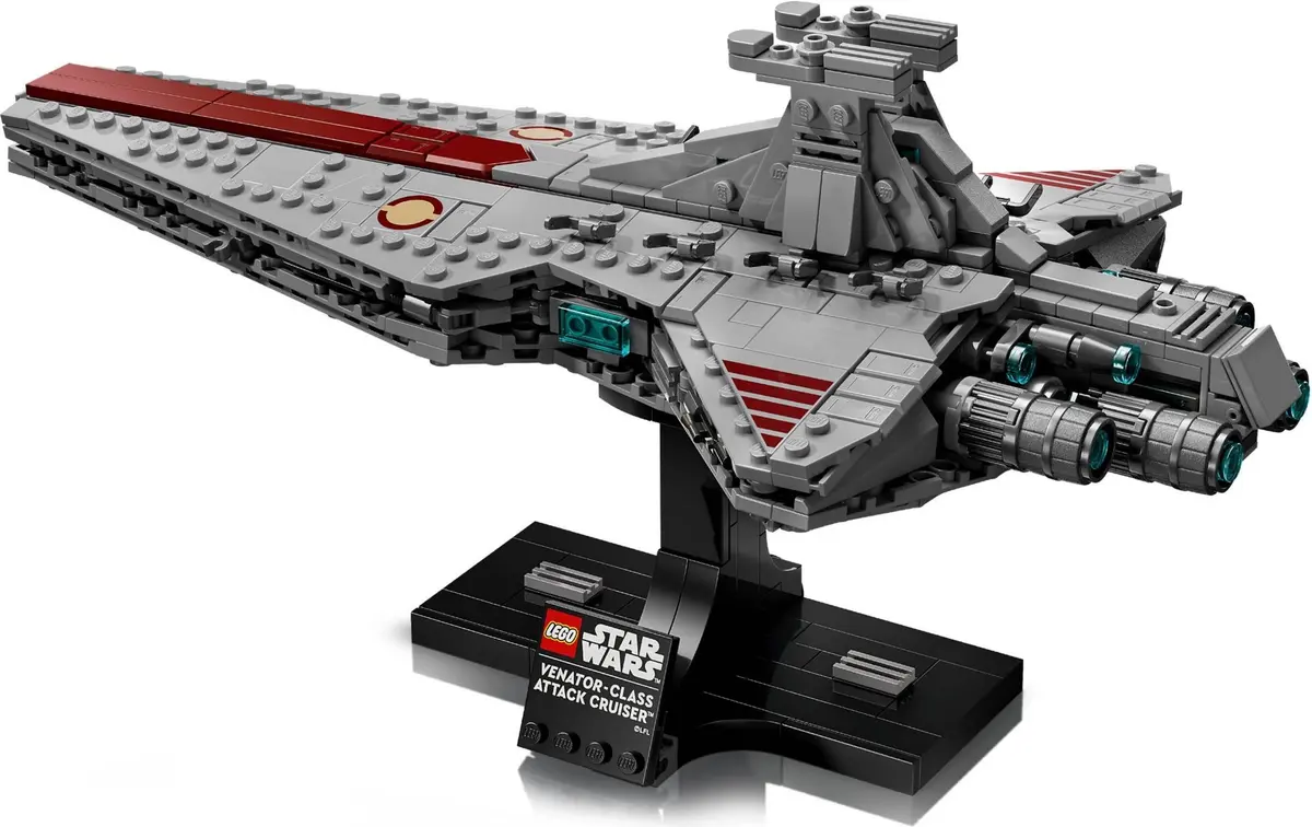 LEGO Star Wars 75441 Venator-class Attack Cruiser set, image 12